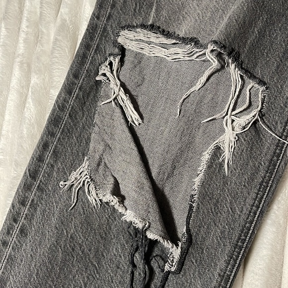 American Eagle Mom Jean | Size 12 Short - Picture 2 of 10